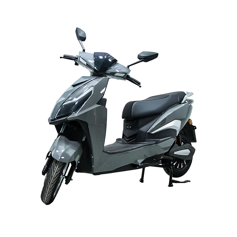 ລົດຈັກໄຟຟ້າຂະຫນາດ 1500W ມີ pedals ສອງ scooter wheeled
